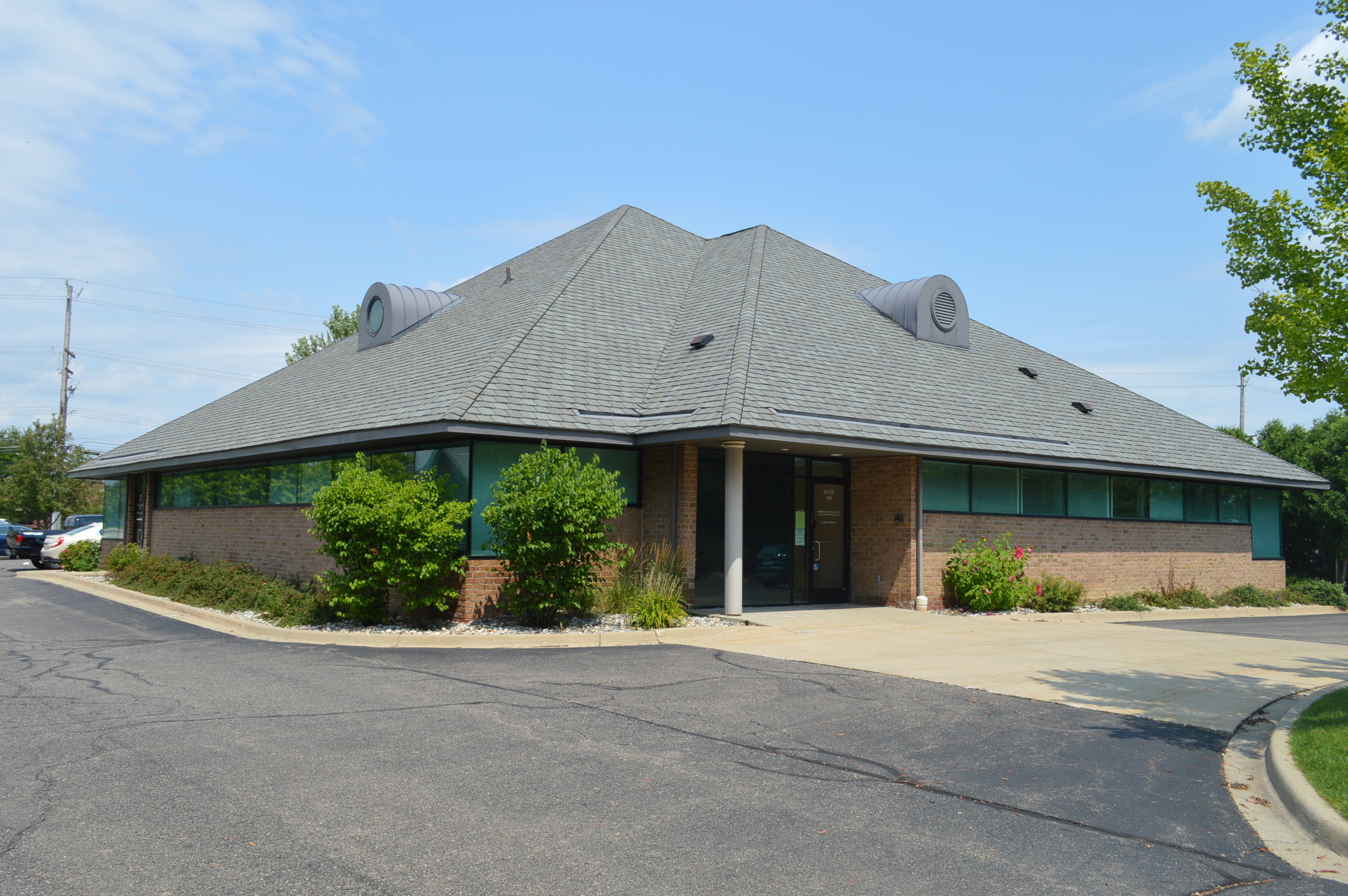 Brighton Medical Center - Photo 4