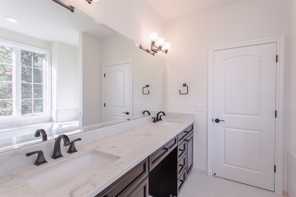 Plymouth Tudor Ranch - Photo 9